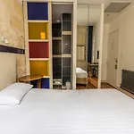 La Tour Intendance Bordeaux