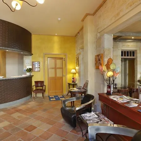 La Tour Intendance فندق