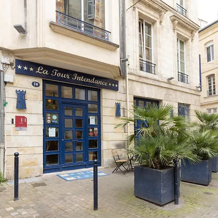 La Tour Intendance 3* בורדו