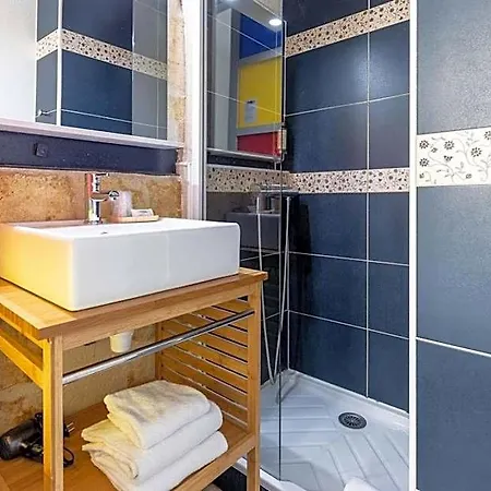 Hotel La Tour Intendance