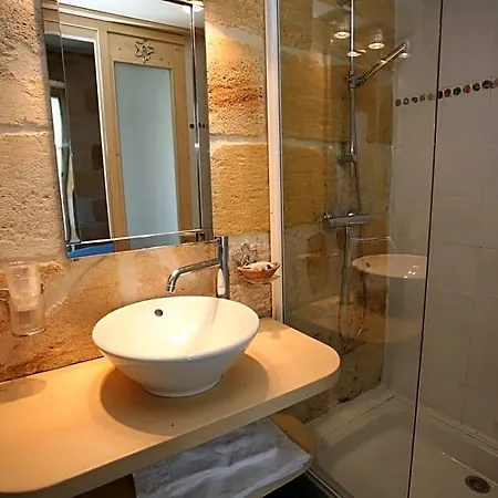 Hotel La Tour Intendance 3*