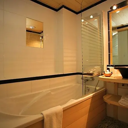 La Tour Intendance 3* Bordeaux