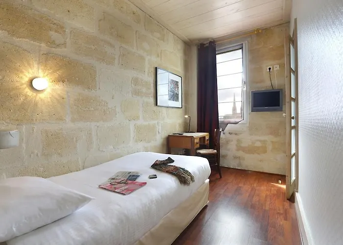 La Tour Intendance Bordeaux