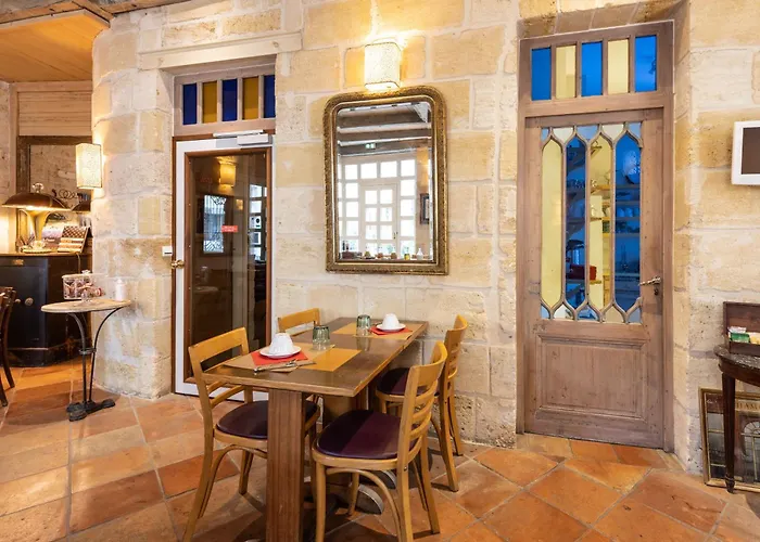 La Tour Intendance 3* Бордо