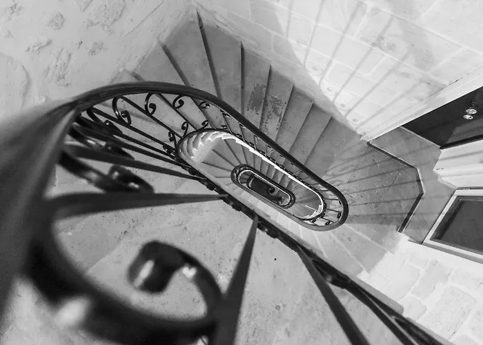 La Tour Intendance Бордо