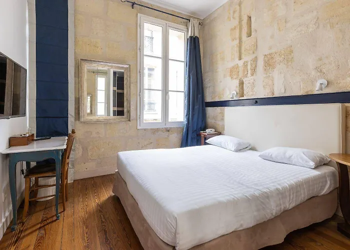 Отель La Tour Intendance Бордо