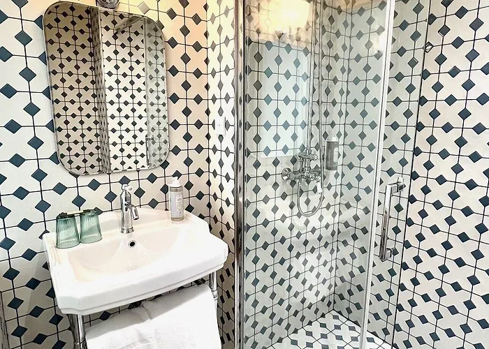 La Tour Intendance Бордо