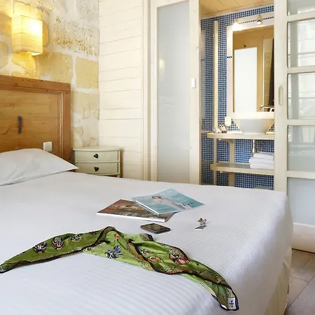 Otel La Tour Intendance