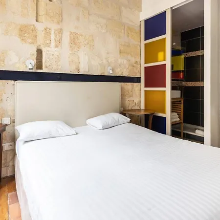 Otel La Tour Intendance 3*