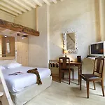 Hotel La Tour Intendance