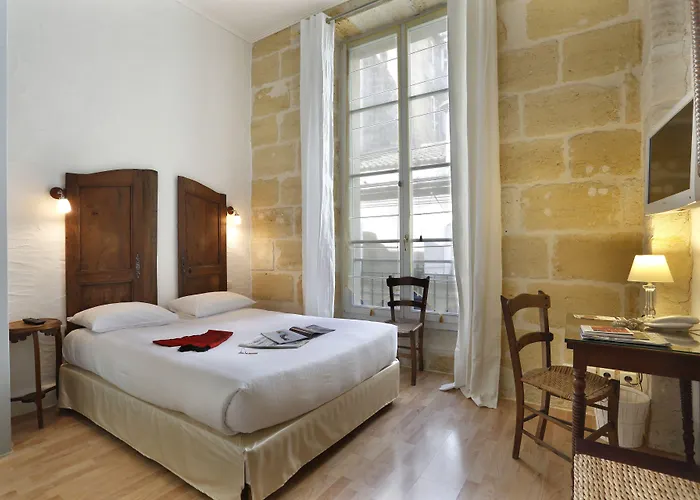 Hotel La Tour Intendance 3*