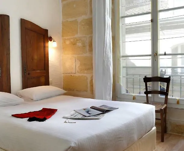 La Tour Intendance Bordeaux